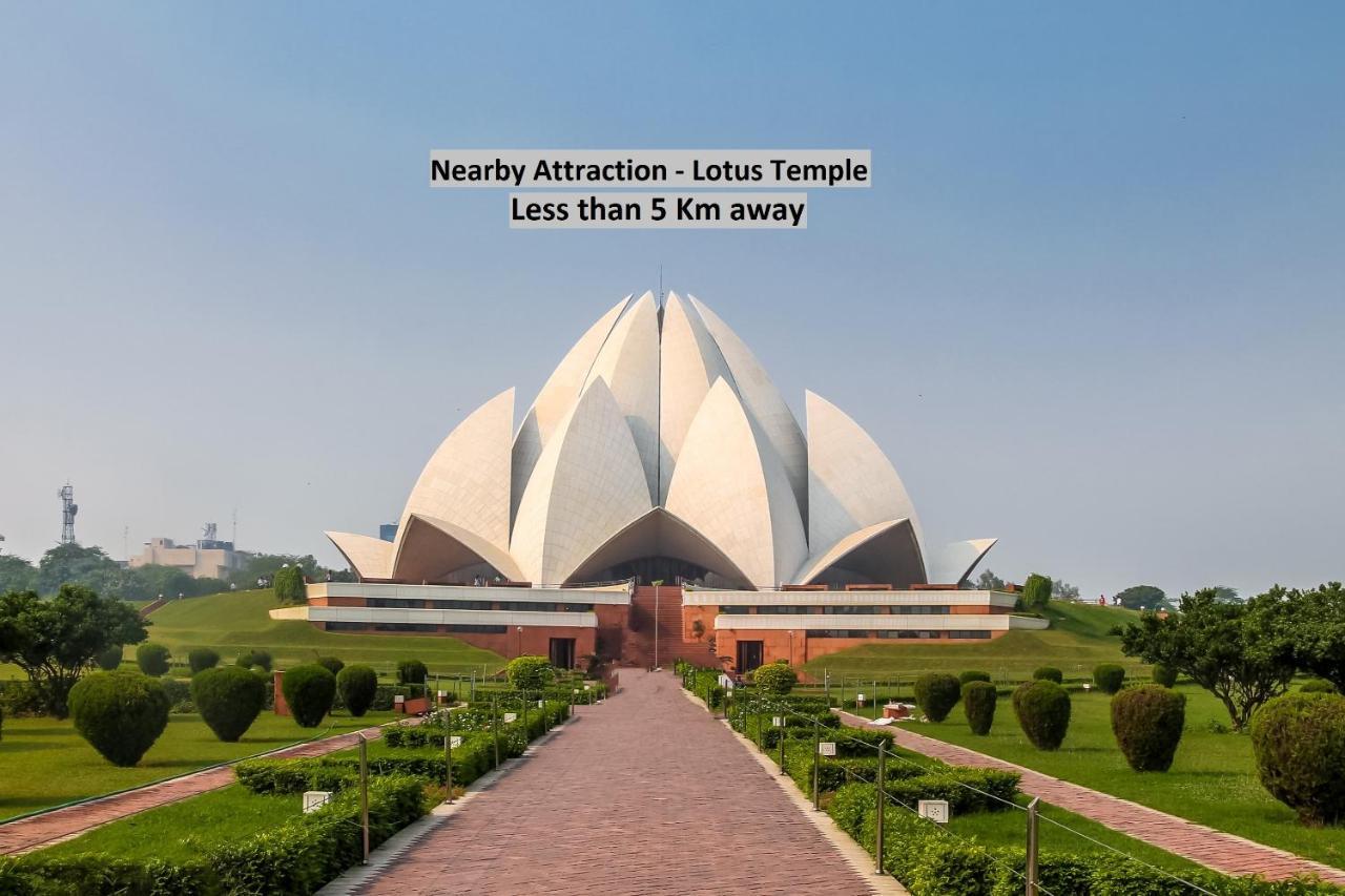 Oyo 81168 Collection O Dwarka Mor Nuova Delhi Esterno foto